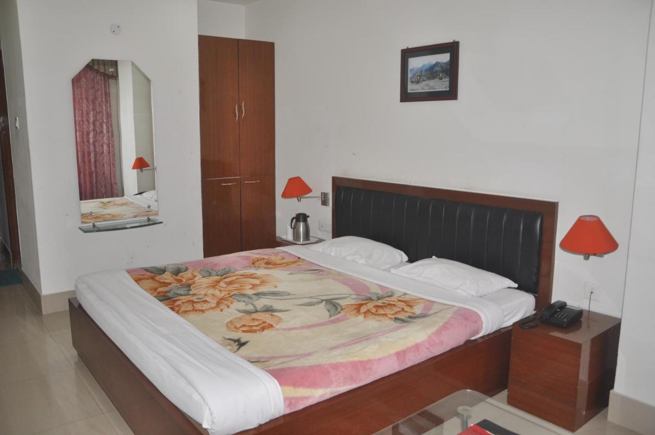 Hotel Dooars Mountain Alipur Duar Extérieur photo