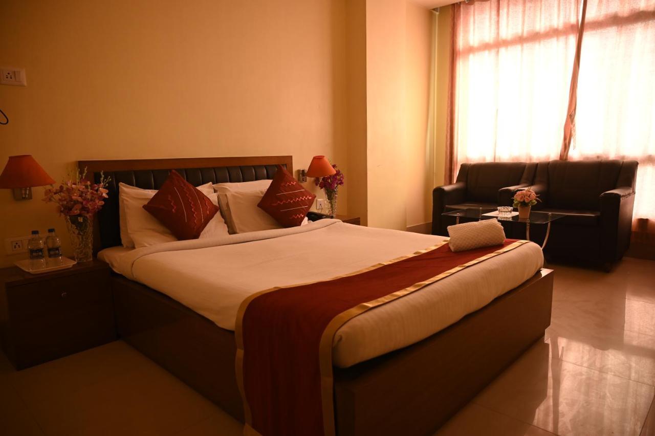Hotel Dooars Mountain Alipur Duar Extérieur photo