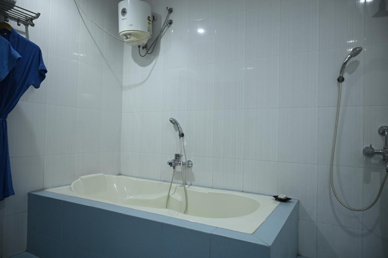 Hotel Dooars Mountain Alipur Duar Extérieur photo