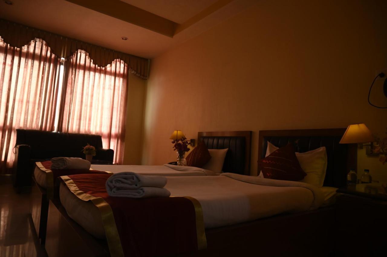 Hotel Dooars Mountain Alipur Duar Extérieur photo