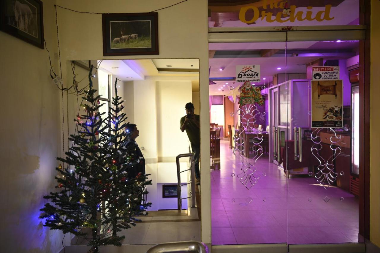 Hotel Dooars Mountain Alipur Duar Extérieur photo