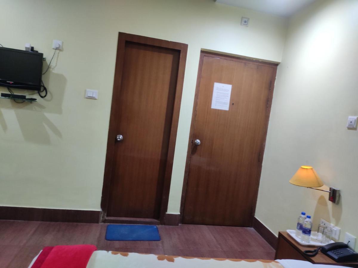 Hotel Dooars Mountain Alipur Duar Extérieur photo